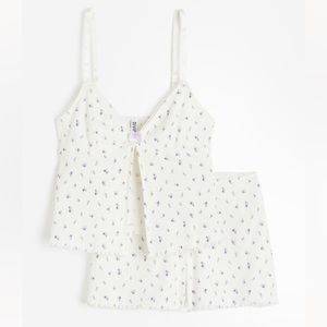BNWT Floral Pyjama set